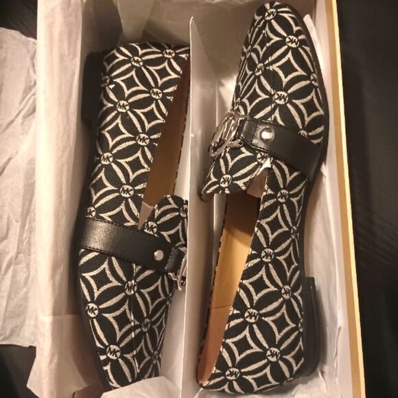 💯🔥MICHAEL KORS Women's Rory Loafer MK Foulard, SIZE 8.0M🔥🔥NEW IN THE ORIGI - Picture 1 of 11